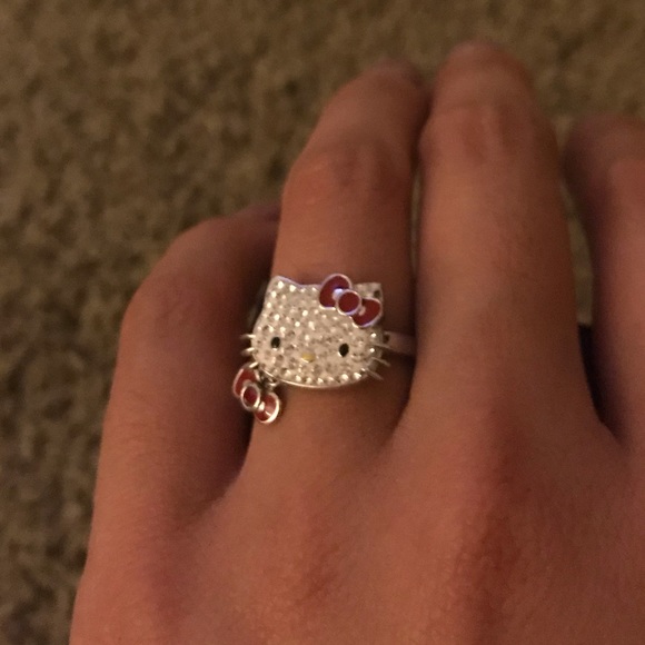 Rare Swarovski Hello Kitty Ring, size 6-6.5 ($140) - Picture 3 of 3